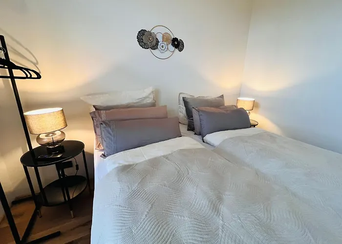 Royal Haus 3- Balkon Nahe Zeisigwald 아파트 켐니츠